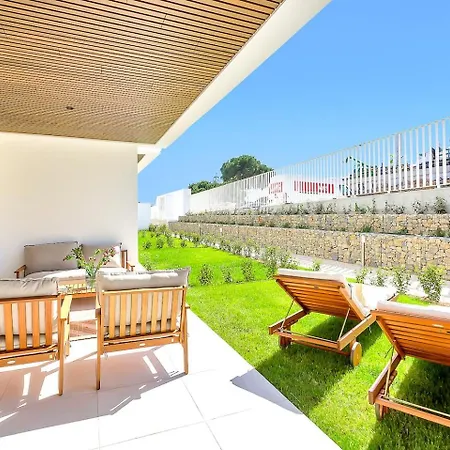 Beachside Retreat W Pool, Gym & Terrace *